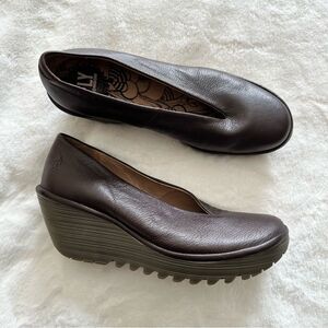 Fly London Yaz Wedge Women’s Size 39